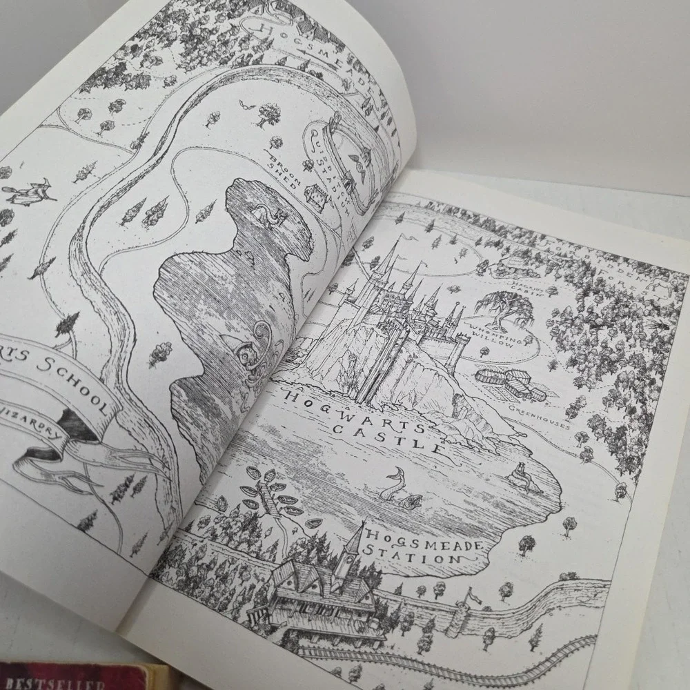 Harry Potter and the Chamber of Secrets (Harry‎ Potter, Book 2): Volume 2